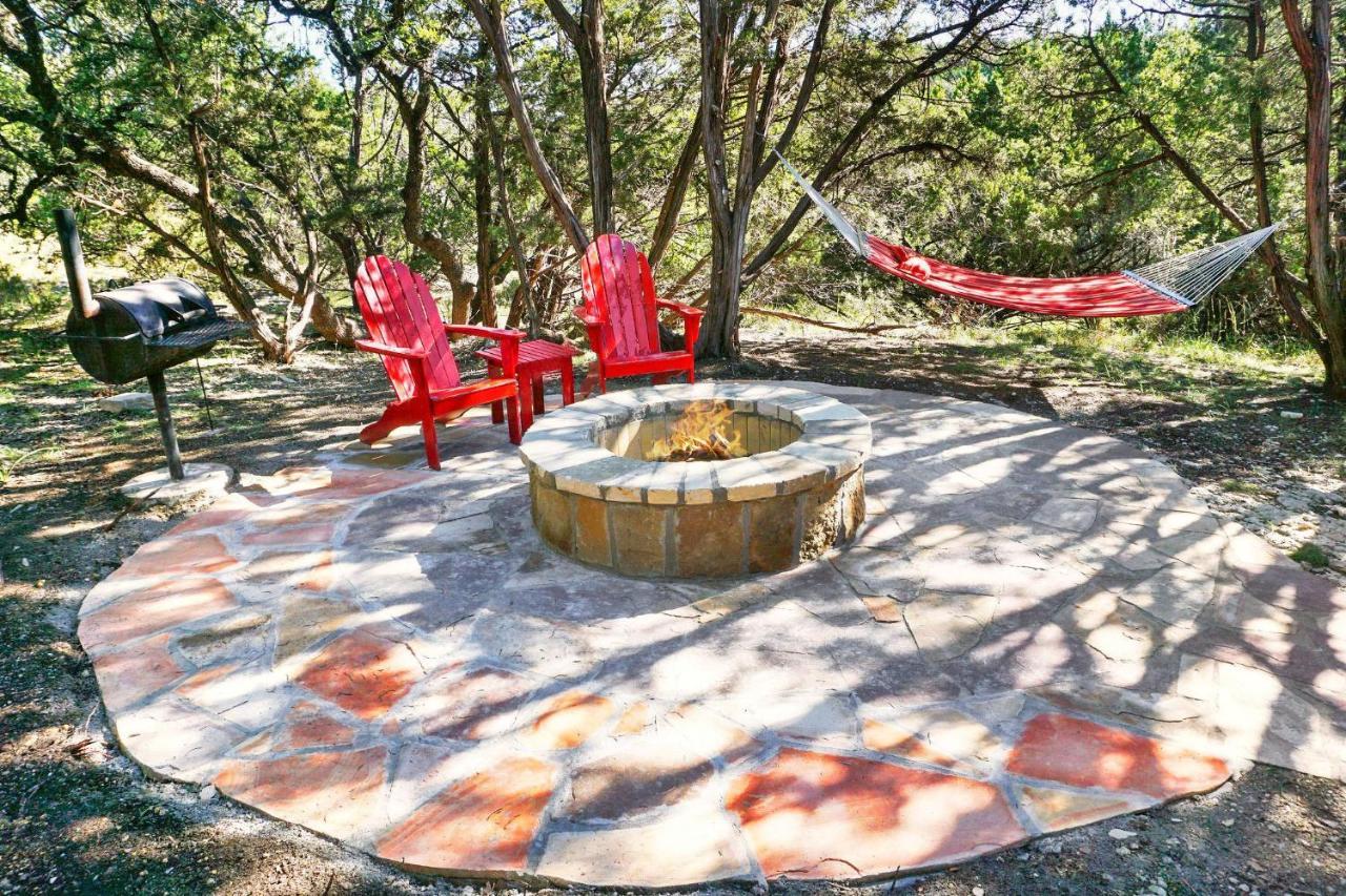 Cozy Cabin Wimberley Exterior photo